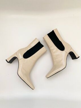 Zara Patent Cream Colored Leather Ankle Boots